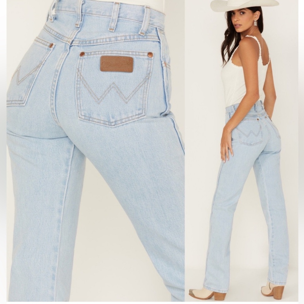 wrangler light wash cowboy cut jeans